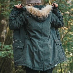 🌈 SOLD! 🌈 Nikita Hawthorne  ski snowboard Jacket